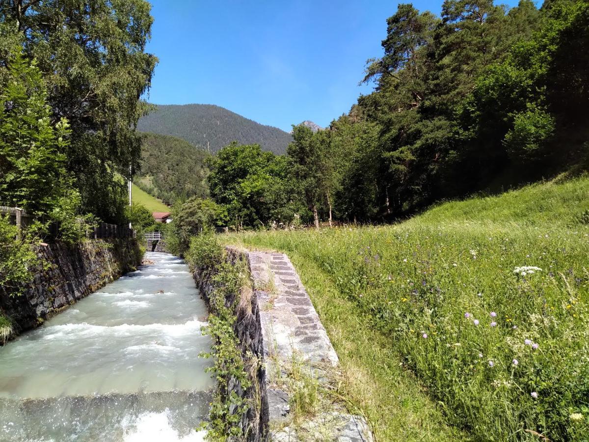 Riverside Apartment Tarrenz Bagian luar foto